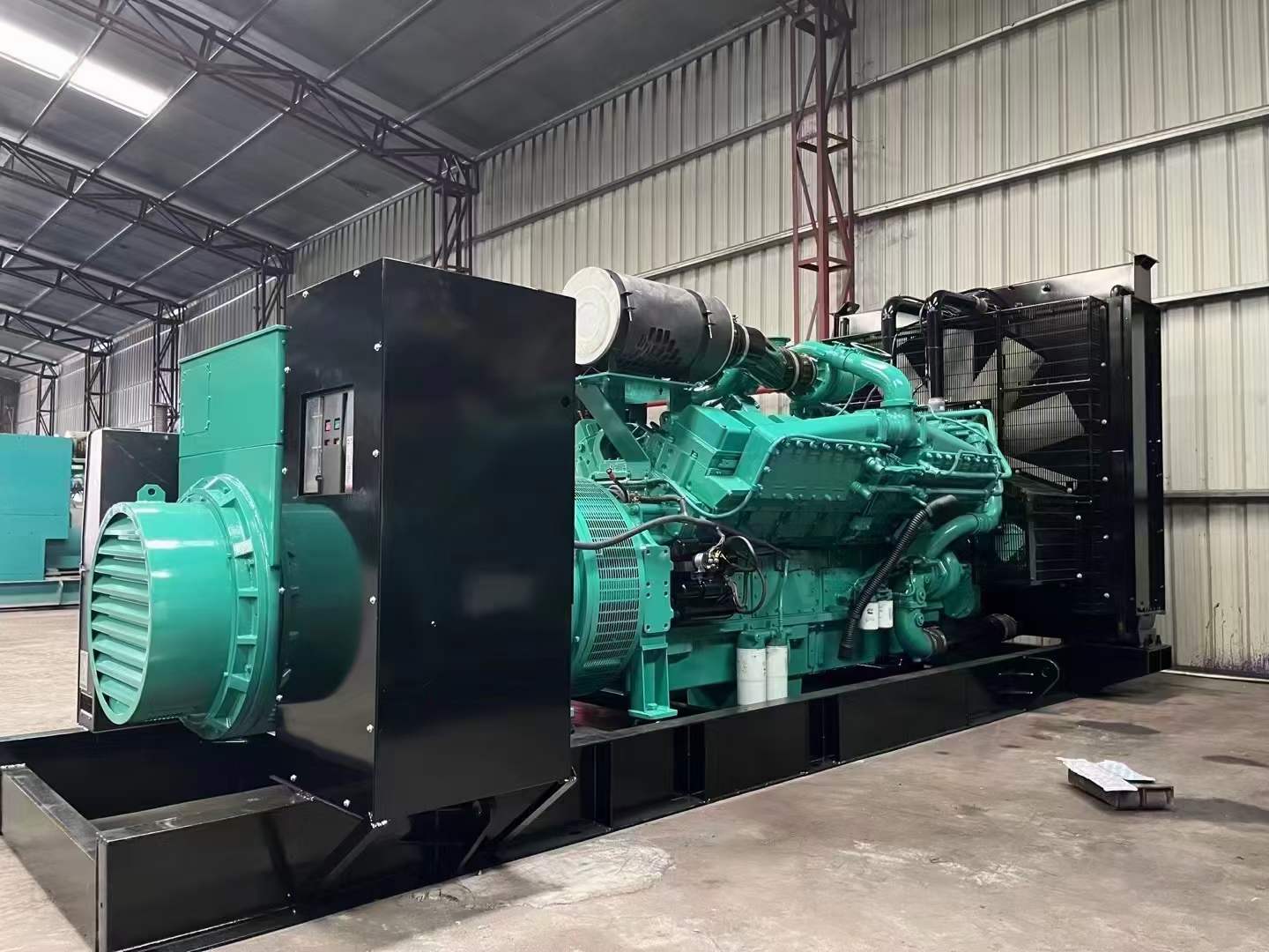 电白如何降低 800kW 柴油发电机输出电流的波动？