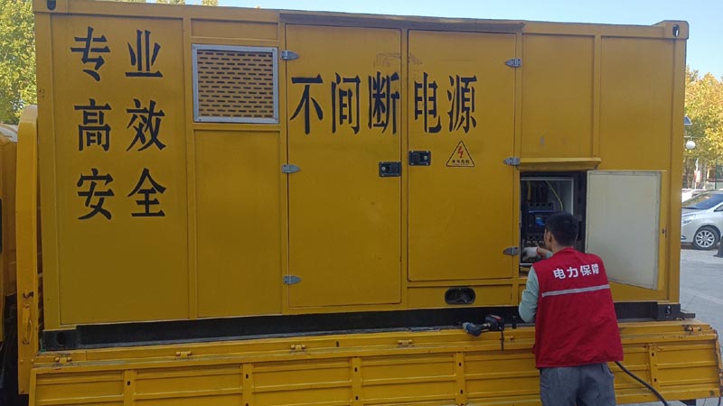 电白柴油发电机组和UPS电源配合使用时，如何避免切换过程中的电力中断？